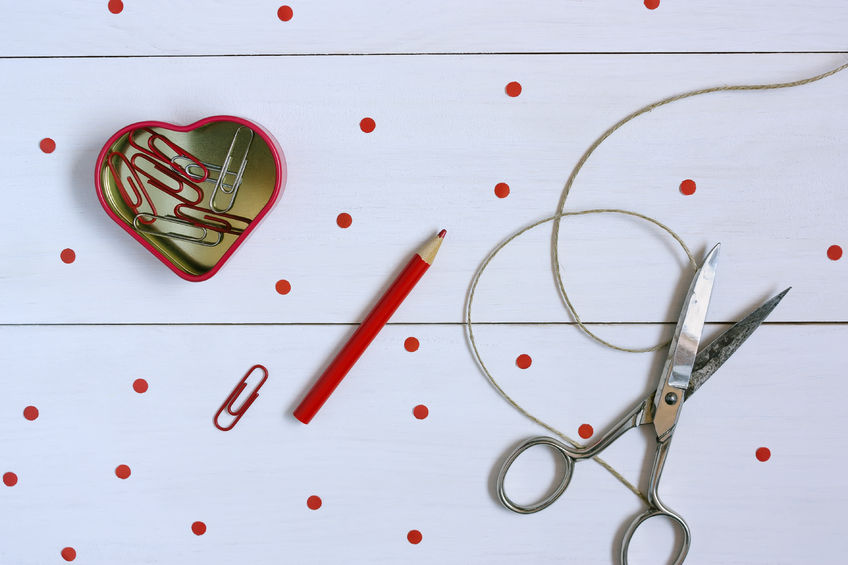 DIY : comment fabriquer une boite à bijoux en carton ?